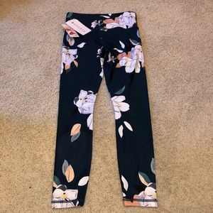 NWT Athleta Floral Elation 7/8 Leggings